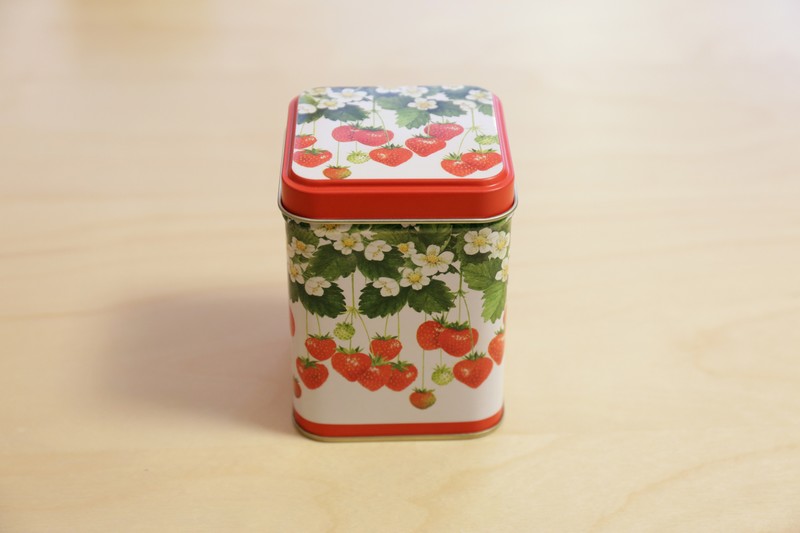 BOITE A THE – FRAISES – 100G